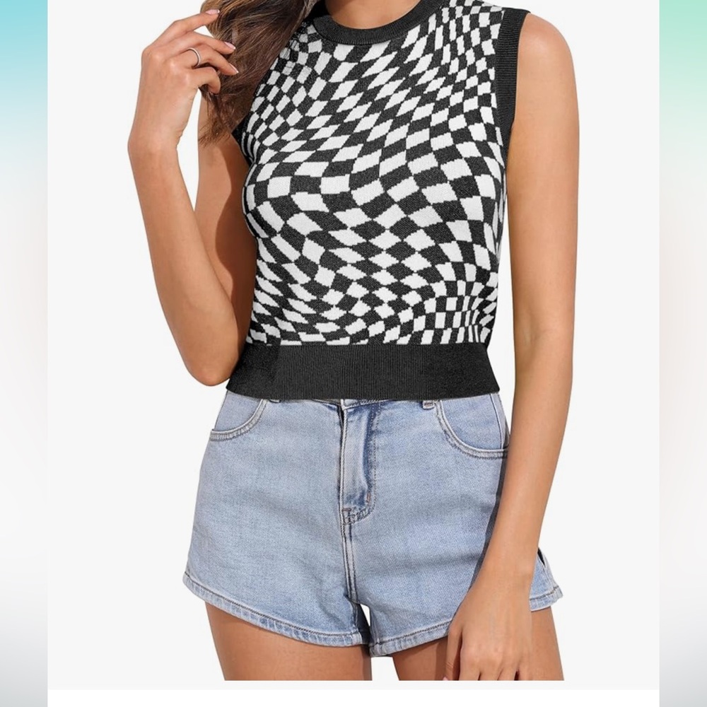 Women's Summer Knitting Sweater Vest Round Neck Sleeveless College Style Sweater